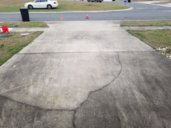 Before — Driveway — stain & traffic grime removal